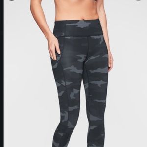 Athleta Girls Camo Trendy Leggings. Mid Calf